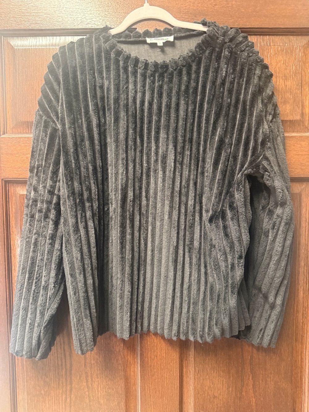 MACARON Black Ribbed Plush Long Sleeve Top